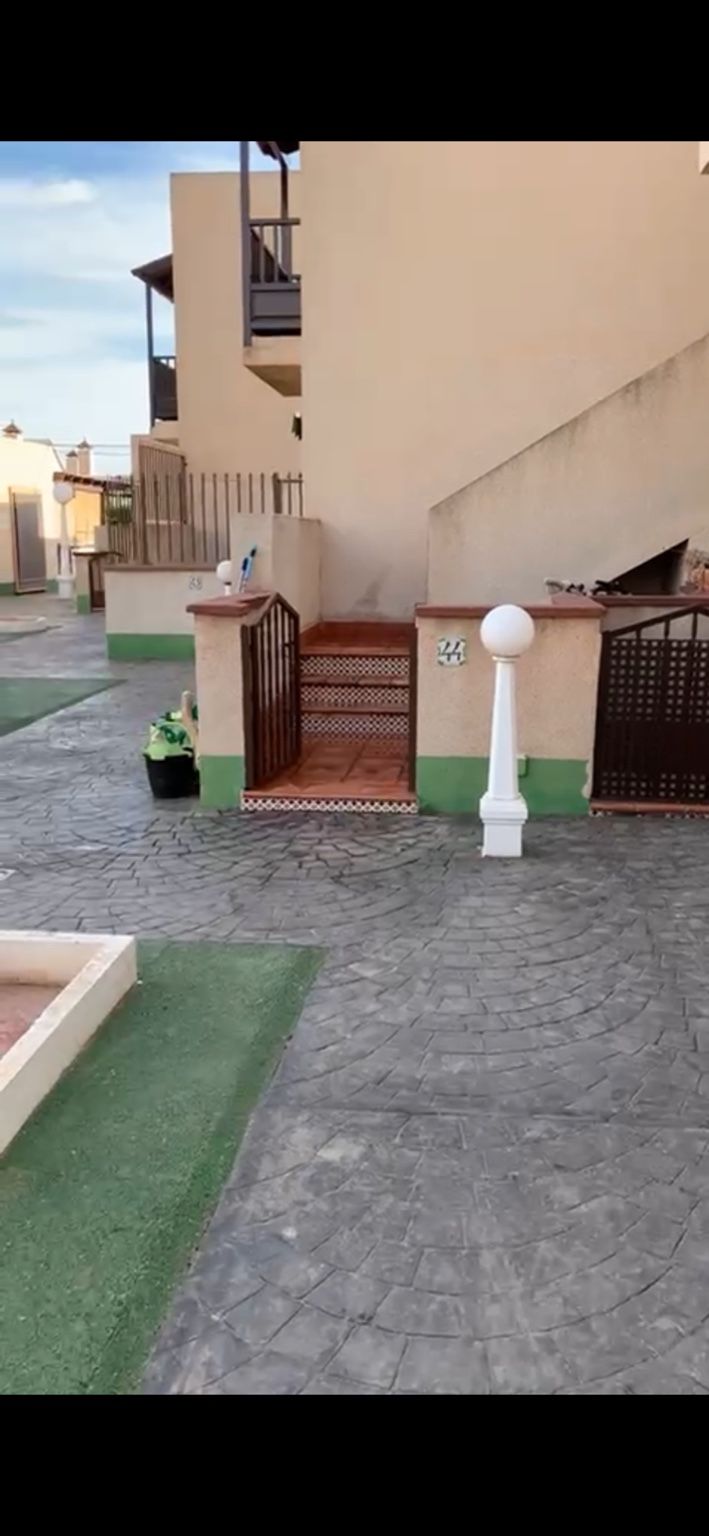Mini‑golf